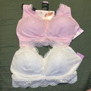 Full figure Bralettes